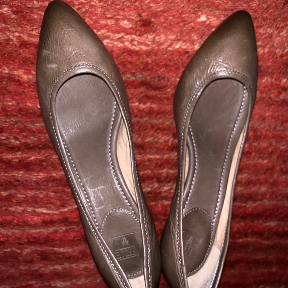 Frye small heel shoes brown sz 11 US, 42 European